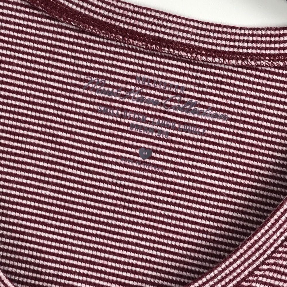 HOLLISTER button front striped top - Picture 4 of 4